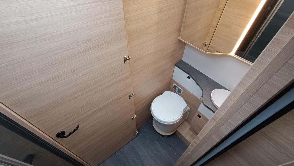 Autohaus Zimpel & Franke -  Challenger 337 Break wenig km +Automatik+Markise+Solar+Conn - Bild 12