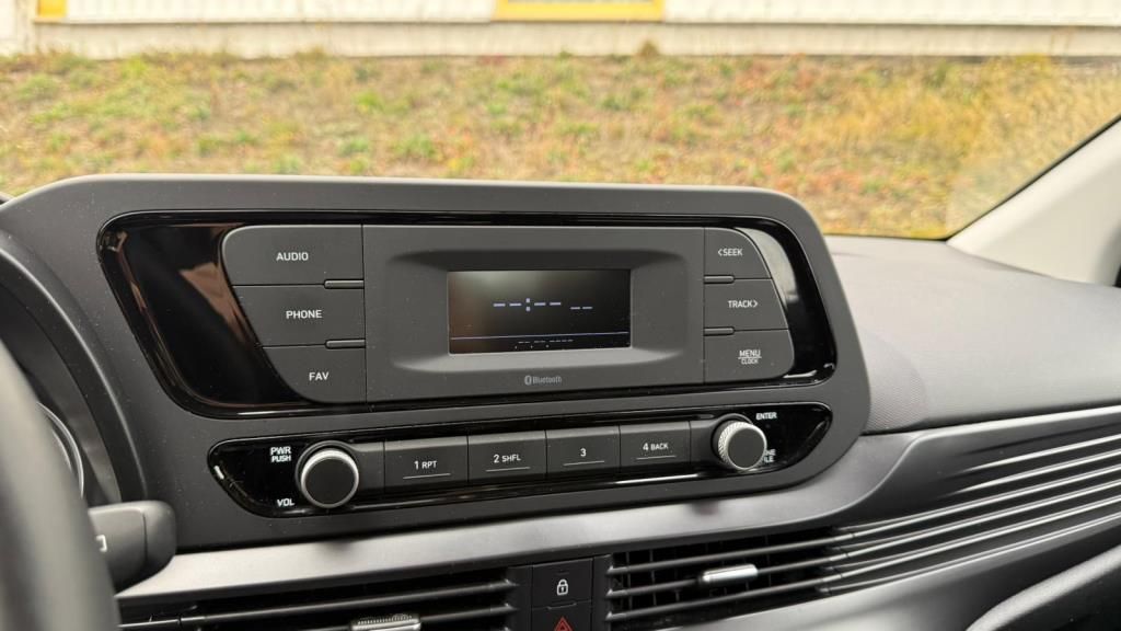 Autohaus Zimpel - Hyundai Bayon Select 1.0 Klimaanlage+DAB+Sitzheiz.+Lenkr - Bild 12 Autohaus Zimpel - Hyundai Bayon Select 1.0 Klimaanlage+DAB+Sitzheiz.+Lenkr - Bild 12