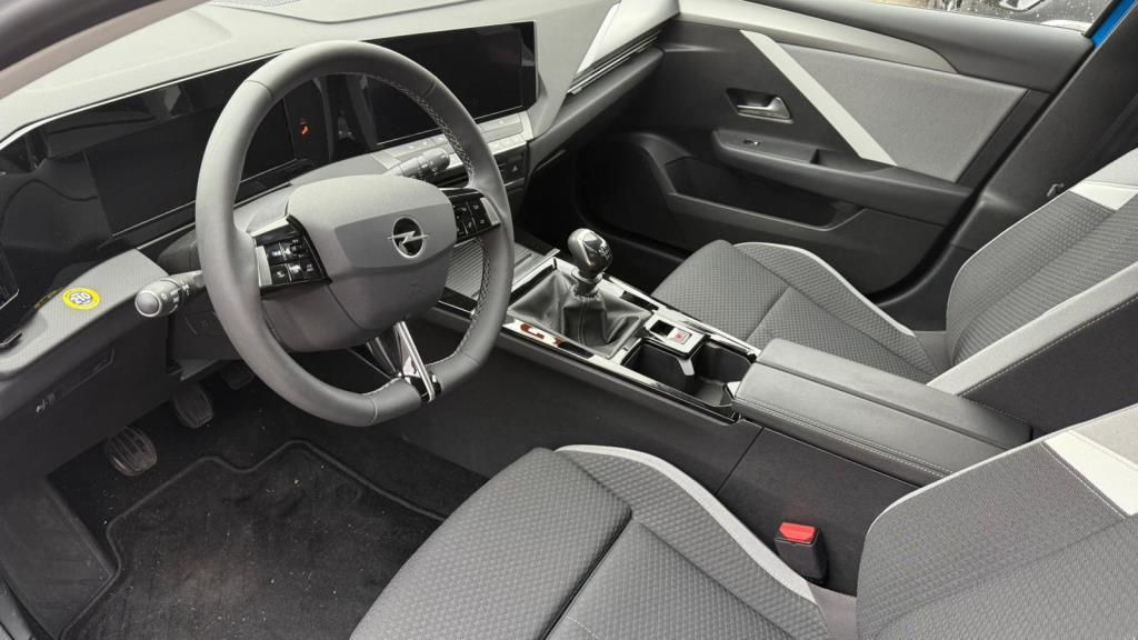 Autohaus Zimpel - Opel Astra 1.2 Edition Klimaautomatik+LED+CarPlay+Nav - Bild 9 Autohaus Zimpel - Opel Astra 1.2 Edition Klimaautomatik+LED+CarPlay+Nav - Bild 9