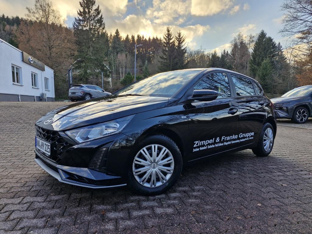 Autohaus Zimpel -  Hyundai i20 1.0T Navi+Ambiente+Sitzhzg.