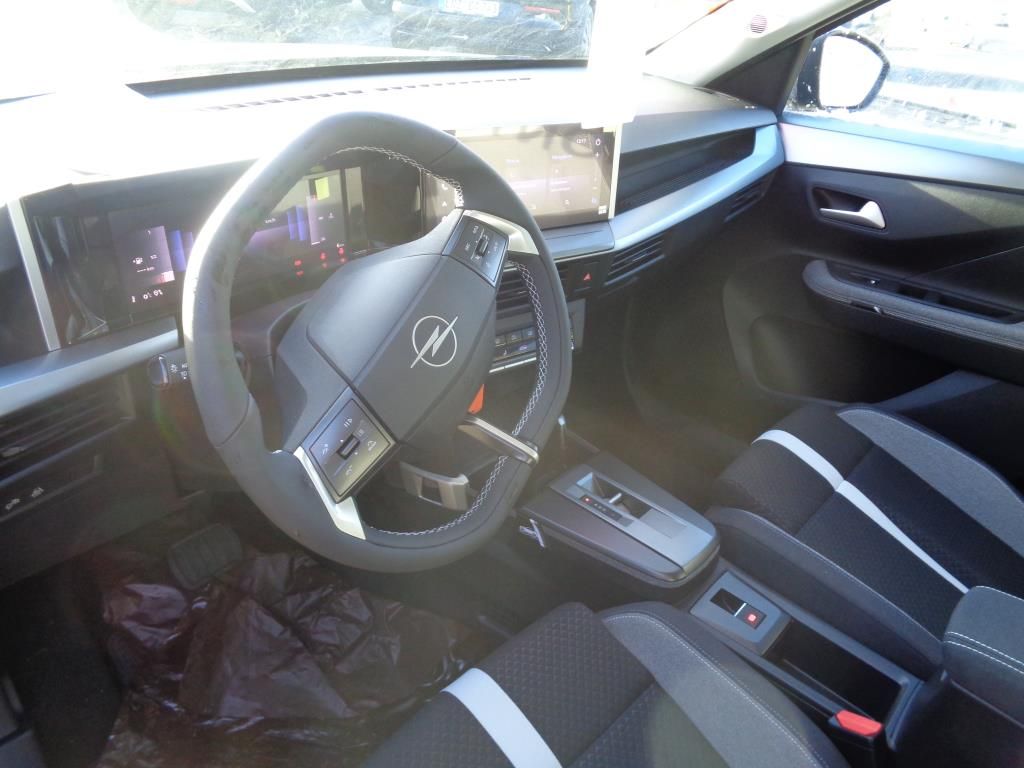 Autohaus Zimpel - Opel Frontera GS Hybrid 1.2 Kamera+Klimaautomatik+Car - Bild 9 Autohaus Zimpel - Opel Frontera GS Hybrid 1.2 Kamera+Klimaautomatik+Car - Bild 9