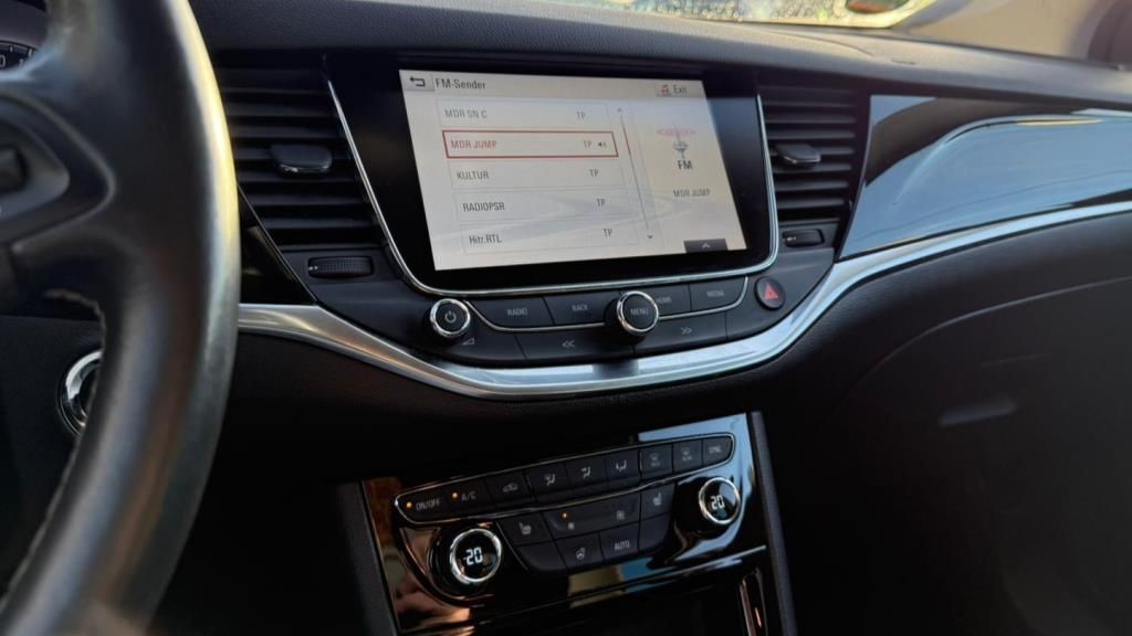 Autohaus Zimpel - Opel Astra Innnovation 1.4 Klimaautomatik+Kamera+CarP - Bild 12 Autohaus Zimpel - Opel Astra Innnovation 1.4 Klimaautomatik+Kamera+CarP - Bild 12