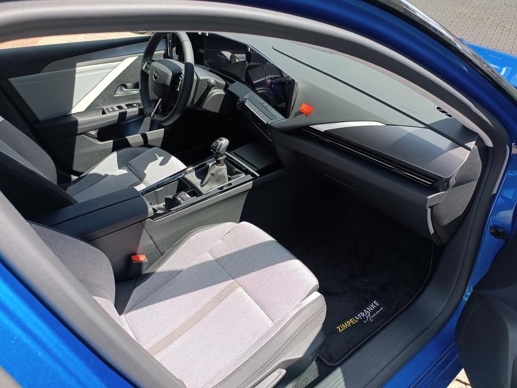 Autohaus Zimpel & Franke - Opel ASTRA ST +IntelliDrive+Navi+el. Heckklappe+AHZV - Bild 8 Autohaus Zimpel & Franke - Opel ASTRA ST +IntelliDrive+Navi+el. Heckklappe+AHZV - Bild 8