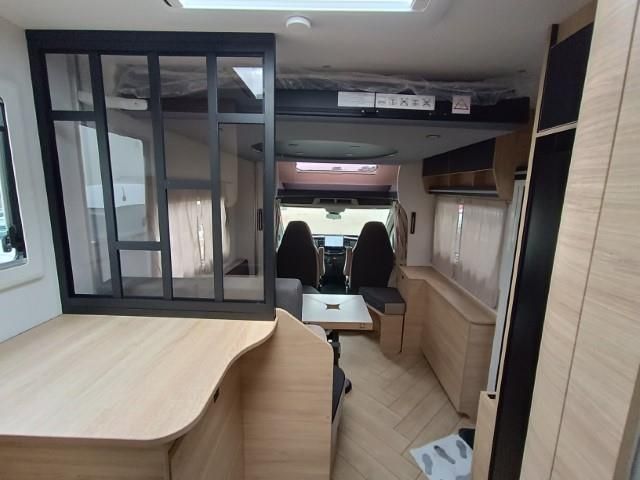 Autohaus Zimpel & Franke -  Challenger 240 Etape Anhängerkupplung +Arktik+Markise+Solar - Bild 12