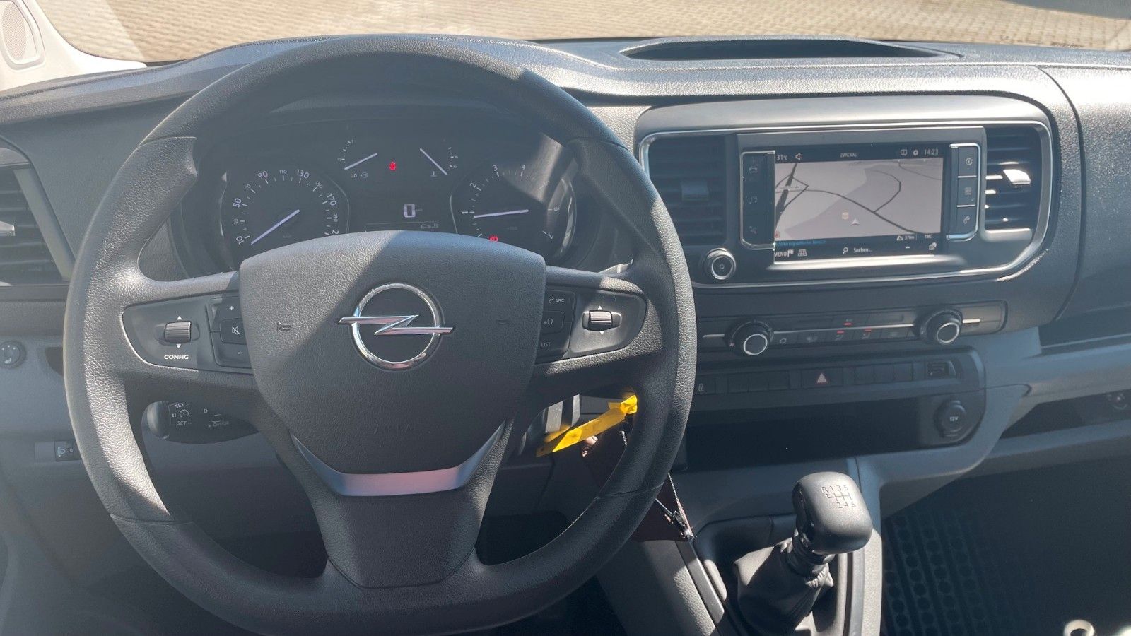 Autohaus Zimpel & Franke -  Opel Vivaro/Zafira Kombi L 2.0 Diesel 106 kW (145 PS) - Bild 11