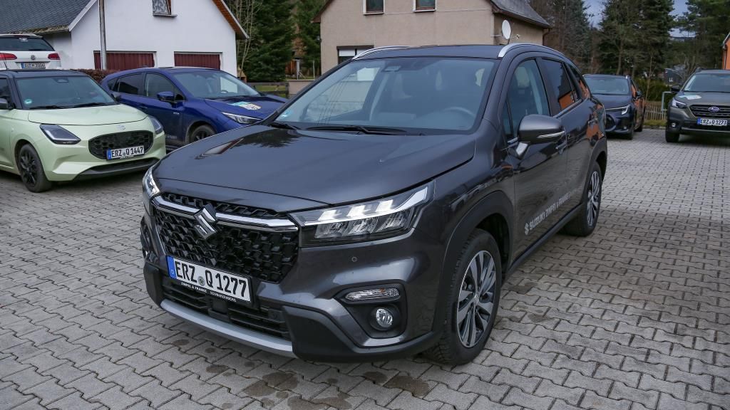 Autohaus Zimpel & Franke - Suzuki S-CROSS 1.4 COMFORT ALLGRIP +LED+ALLRAD+SHZ - Bild 1 Autohaus Zimpel & Franke - Suzuki S-CROSS 1.4 COMFORT ALLGRIP +LED+ALLRAD+SHZ - Bild 1