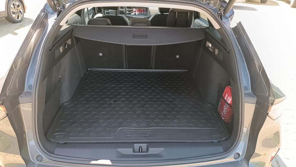 Autohaus Zimpel & Franke - Opel Astra ST Business Elegance 1.2 T 130 PS LHZ SHZ - Bild 6 Autohaus Zimpel & Franke - Opel Astra ST Business Elegance 1.2 T 130 PS LHZ SHZ - Bild 6