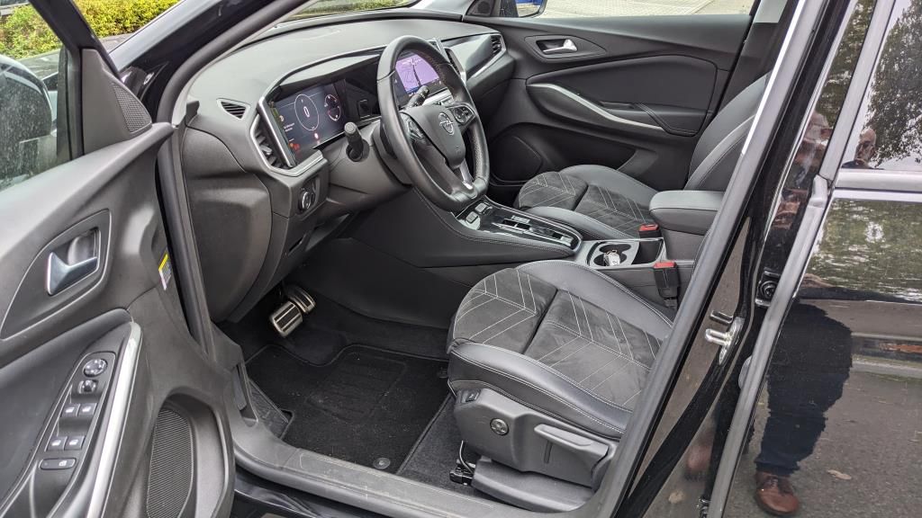 Autohaus Zimpel & Franke - Opel Grandland Elegance 1.2 Direct Injection Turbo 9 - Bild 10 Autohaus Zimpel & Franke - Opel Grandland Elegance 1.2 Direct Injection Turbo 9 - Bild 10