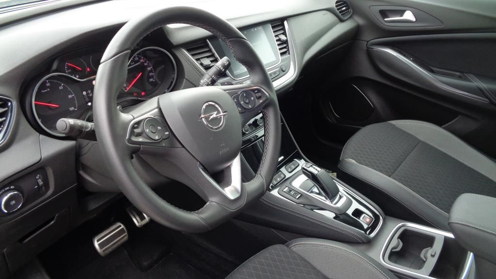 Autohaus Zimpel -  Opel Grandland Innovation PHEV 1.6T 4x4+Klimaautomati - Bild 9