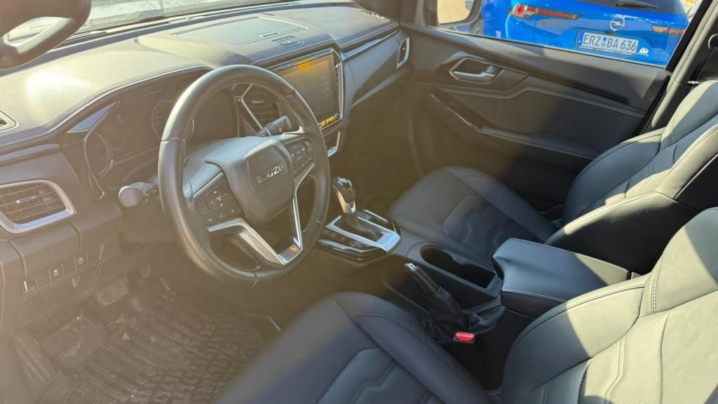 Autohaus Zimpel -  Isuzu D-Max Double Cab V-Cross Klimaautomatik+Kamera+L - Bild 9