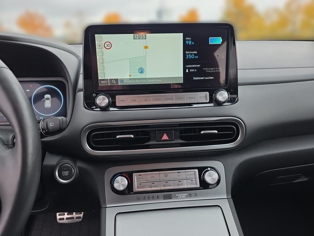 Erstes Annaberger Autohaus -  Hyundai KONA Elektro Krell, Navi, Tot-Winkel, Sitz-  Len - Bild 9