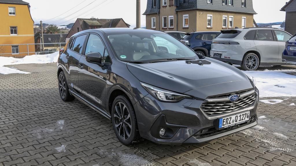 Autohaus Zimpel & Franke - Subaru Impreza 2,0ie Platinum+ 4x4+LED+SHZ+LHZ - Bild 3 Autohaus Zimpel & Franke - Subaru Impreza 2,0ie Platinum+ 4x4+LED+SHZ+LHZ - Bild 3