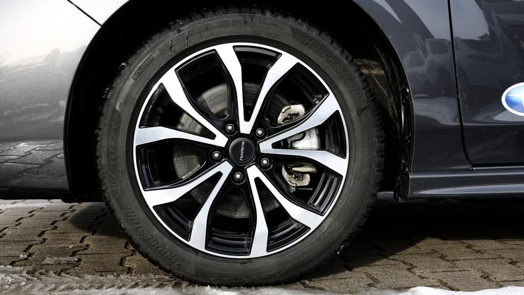 Autohaus Zimpel & Franke - Subaru Impreza 2,0ie Platinum+ 4x4+LED+SHZ+LHZ - Bild 5 Autohaus Zimpel & Franke - Subaru Impreza 2,0ie Platinum+ 4x4+LED+SHZ+LHZ - Bild 5