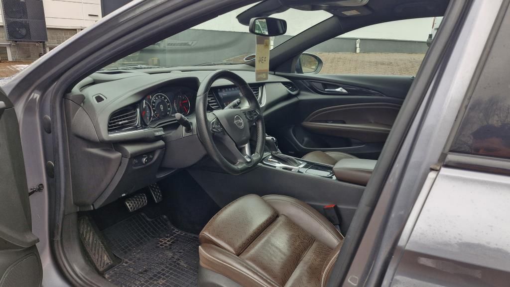 Autohaus Zimpel - Opel Insignia ST 2.0T Allrad Winterräder+AHZV+Head-Up - Bild 10 Autohaus Zimpel - Opel Insignia ST 2.0T Allrad Winterräder+AHZV+Head-Up - Bild 10