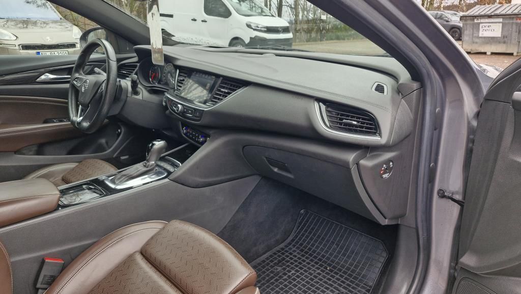 Autohaus Zimpel - Opel Insignia ST 2.0T Allrad Winterräder+AHZV+Head-Up - Bild 12 Autohaus Zimpel - Opel Insignia ST 2.0T Allrad Winterräder+AHZV+Head-Up - Bild 12