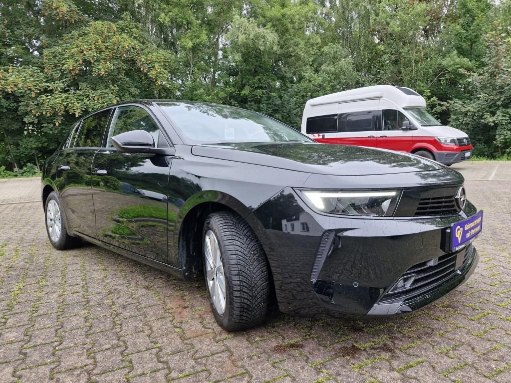 Autohaus Zimpel -  Opel Astra 5-T 1.2T AHK+Navi+Beheizbare Frontscheibe - Bild 2