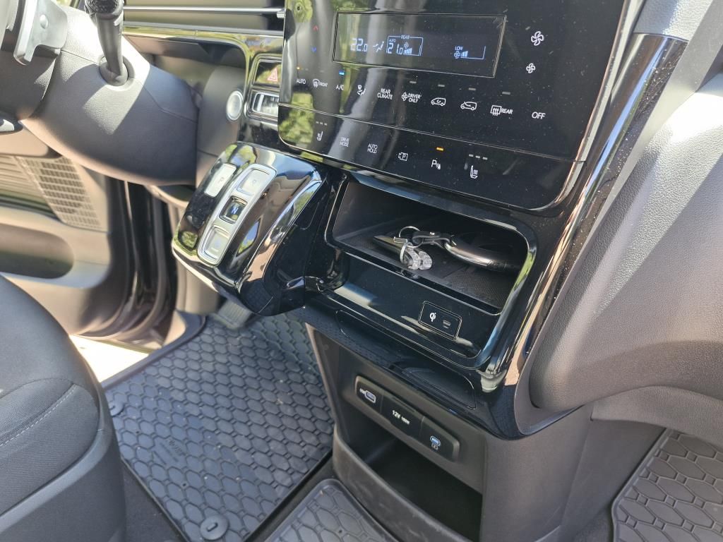 Autohaus Zimpel - Hyundai Staria HEV Elektrische Schiebetüren+360 Kamera - Bild 13 Autohaus Zimpel - Hyundai Staria HEV Elektrische Schiebetüren+360 Kamera - Bild 13