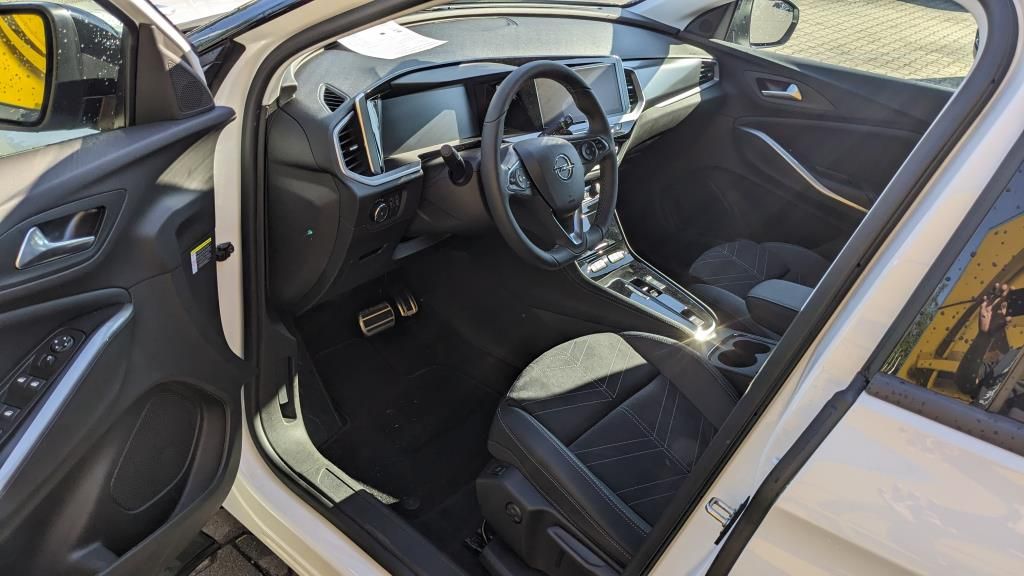 Autohaus Zimpel & Franke -  Opel Grandland Plug-In-Hybrid GS Line 165 kW 224 PS - Bild 10