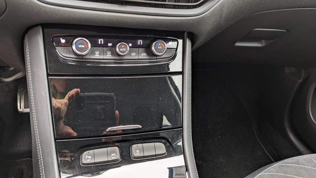 Autohaus Zimpel & Franke -  Opel Grandland Elegance  1.2 Direct Injection Turbo 9 - Bild 12