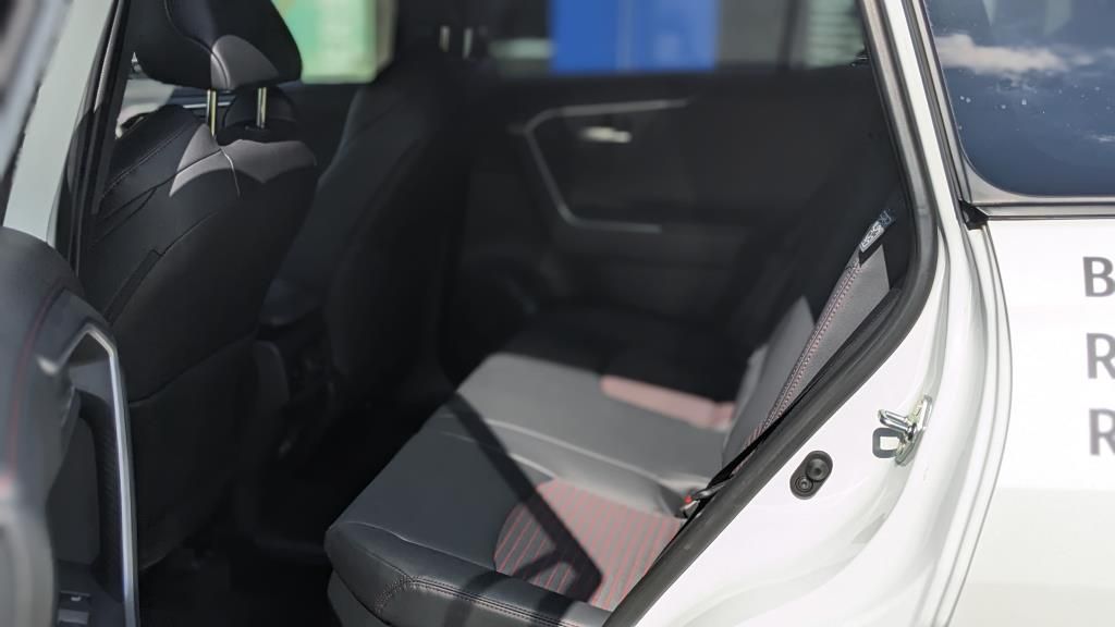 Autohaus Zimpel & Franke -  Suzuki ACROSS PLUG-IN HYBRID ALLRAD COMFORT+ - Bild 9