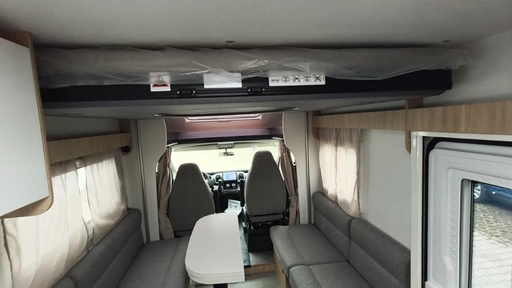 Autohaus Zimpel & Franke -  Challenger 260 Ultimate Top Preis +Automatik+Markise+Solar+ - Bild 11