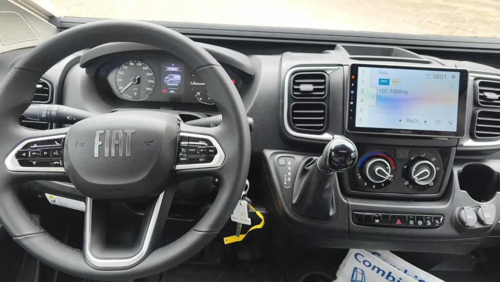 Autohaus Zimpel & Franke -  Challenger 260 Ultimate Top Preis +Automatik+Markise+Solar+ - Bild 6