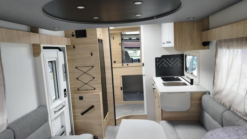 Autohaus Zimpel & Franke -  Challenger 260 Ultimate Top Preis +Automatik+Markise+Solar+ - Bild 7