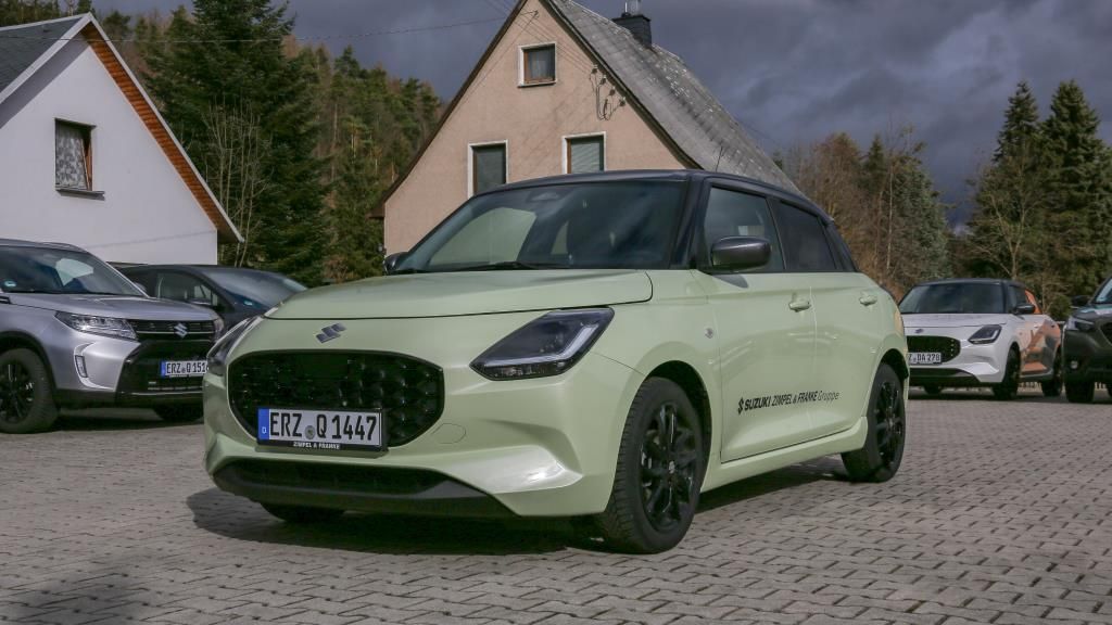 Autohaus Zimpel & Franke -  Suzuki SWIFT COMFORT CVT HYBRID LED+SHZ+AT+NAVi