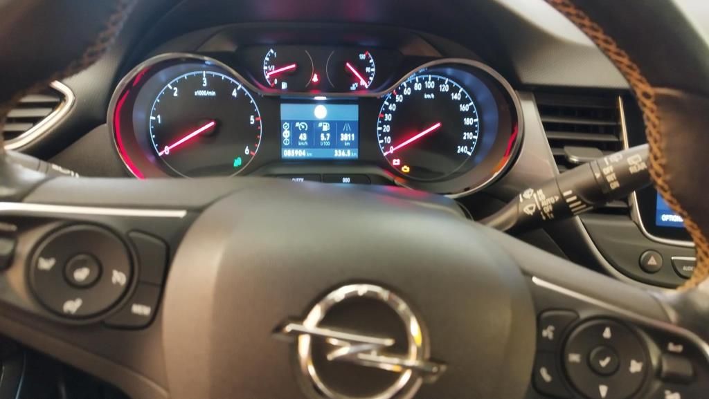 Erstes Annaberger Autohaus -  Opel Crossland X Inno, LED,HUD AGR,Sitz-Lenkradheizun - Bild 10