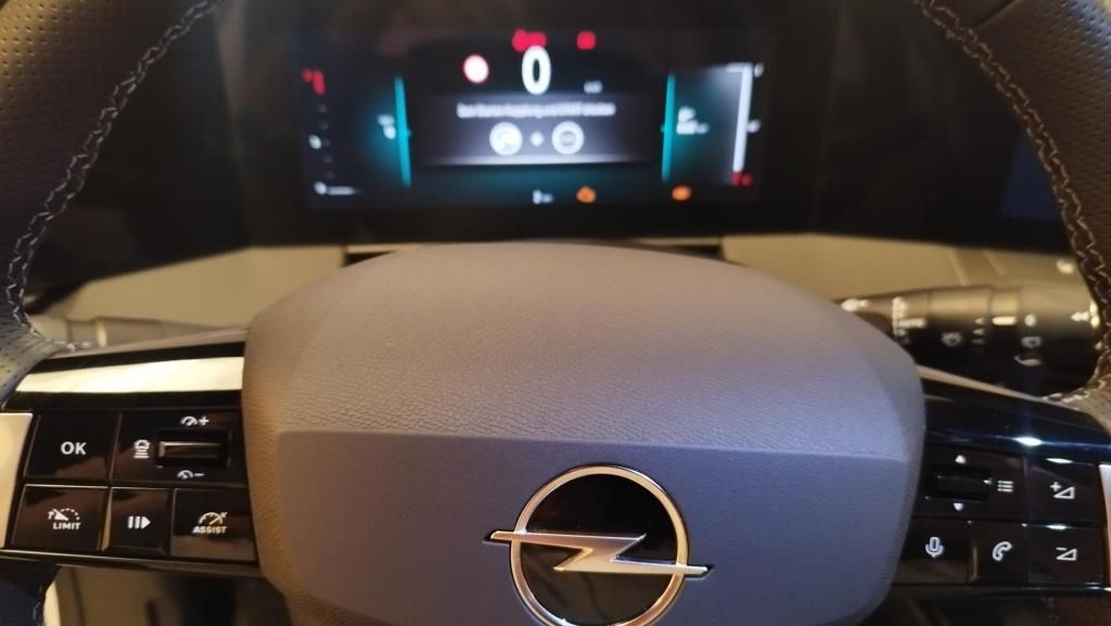 Erstes Annaberger Autohaus - Opel Astra Sports Tourer GS, LED, Sitz-Lenkradheizung - Bild 11 Erstes Annaberger Autohaus - Opel Astra Sports Tourer GS, LED, Sitz-Lenkradheizung - Bild 11