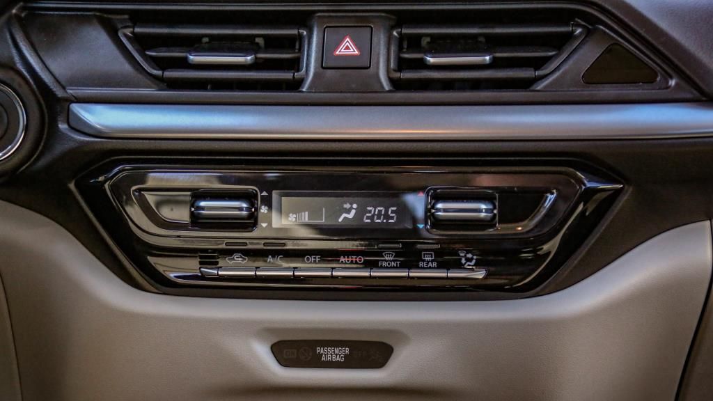 Autohaus Zimpel & Franke -  Suzuki SWIFT COMFORT+ ALLGRIP HYBRID LED+NAVI+SHZ - Bild 15