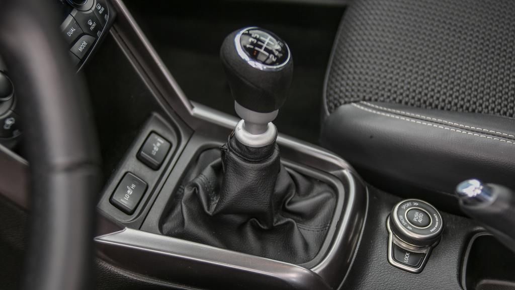 Autohaus Zimpel & Franke -  Suzuki S-CROSS 1.4 COMFORT+ ALLGRIP HYBRID LED+NAVI+SHZ - Bild 10