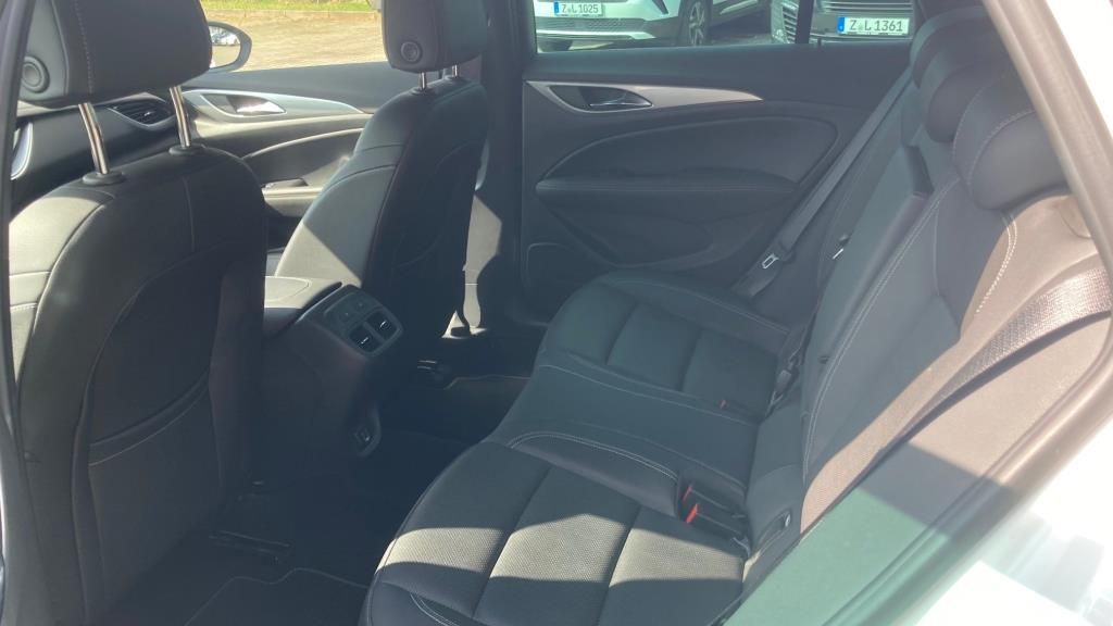 Erstes Annaberger Autohaus -  Opel Insignia Sports Tourer Ultimate 2.0 D 128 kW 174 - Bild 7