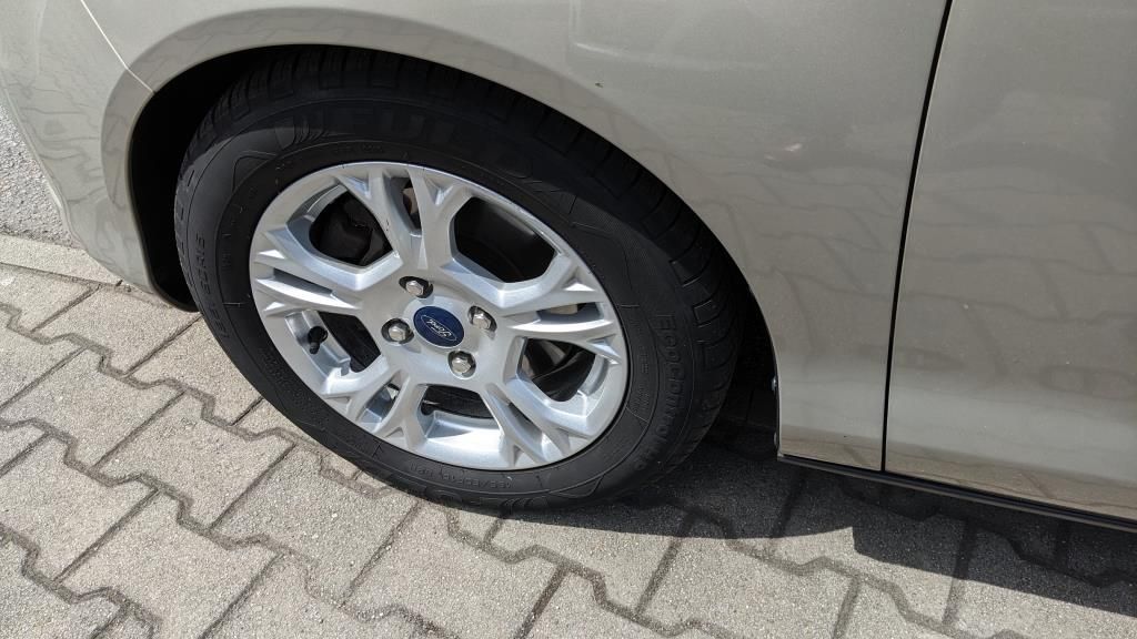 Autohaus Zimpel & Franke -  Ford B-MAX Titanium Panoramadach Navi CoolSound 3 Win - Bild 4
