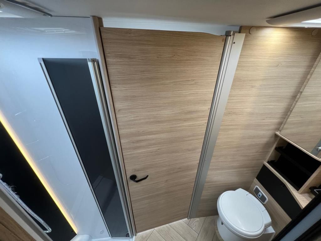 Autohaus Zimpel & Franke -  Challenger 318 4,1t ArcticPaket+Solar+Markise - Bild 7