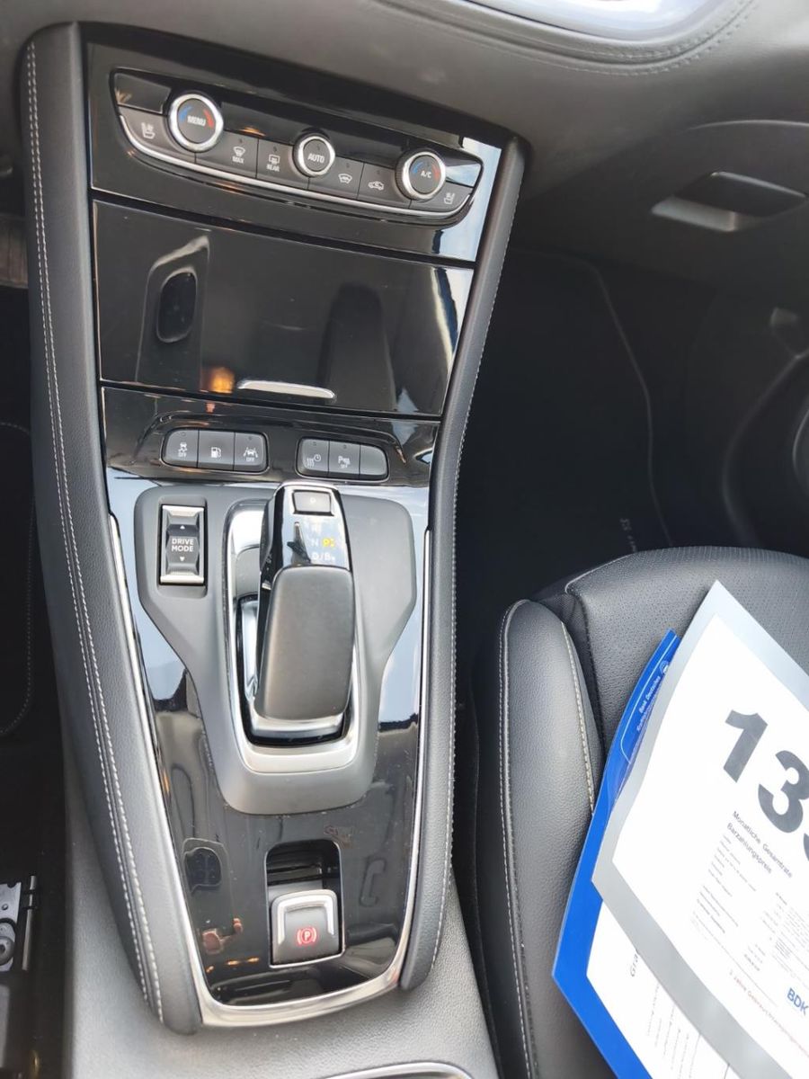 Autohaus Zimpel & Franke - Opel Grandland X Ultimate 4x4 Plug-In Hybrid Automati - Bild 10 Autohaus Zimpel & Franke - Opel Grandland X Ultimate 4x4 Plug-In Hybrid Automati - Bild 10