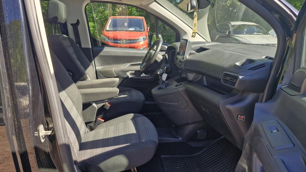 Autohaus Zimpel - Opel Combo Life 1.5D AHZV+Panoramadach+DAB - Bild 9 Autohaus Zimpel - Opel Combo Life 1.5D AHZV+Panoramadach+DAB - Bild 9