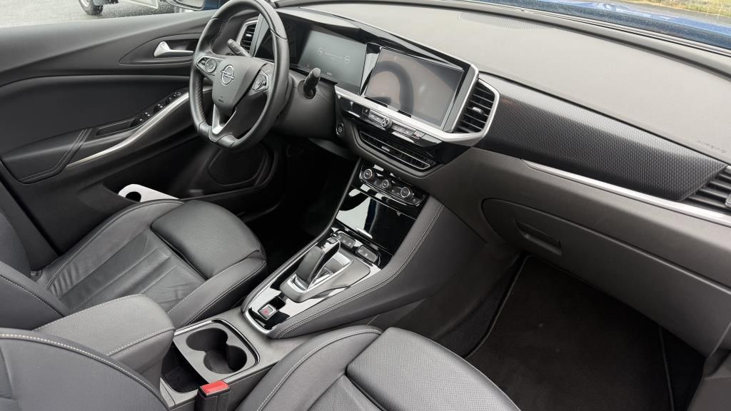 Autohaus Zimpel -  Opel Grandland Ultimate PHEV 1.6 360Kamera+Navi+LED+K - Bild 10