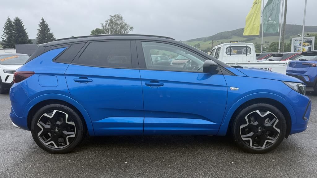 Autohaus Zimpel -  Opel Grandland Ultimate PHEV 1.6 360Kamera+Navi+LED+K - Bild 4