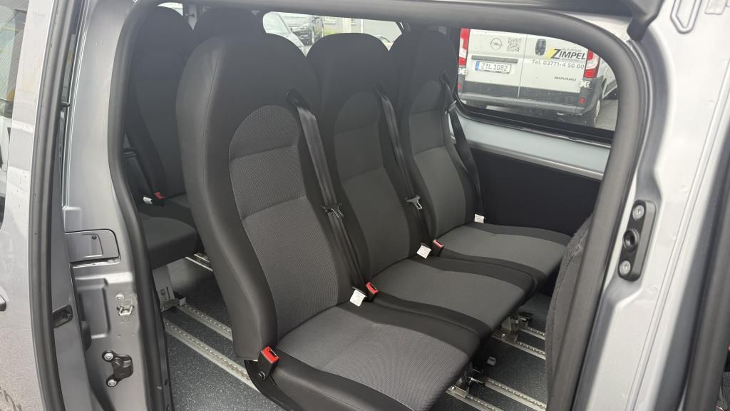 Autohaus Zimpel - Opel Vivaro Lang 2.0 D 180Kamera+LED+DAB+SHZ+LHZ+Navi - Bild 13 Autohaus Zimpel - Opel Vivaro Lang 2.0 D 180Kamera+LED+DAB+SHZ+LHZ+Navi - Bild 13