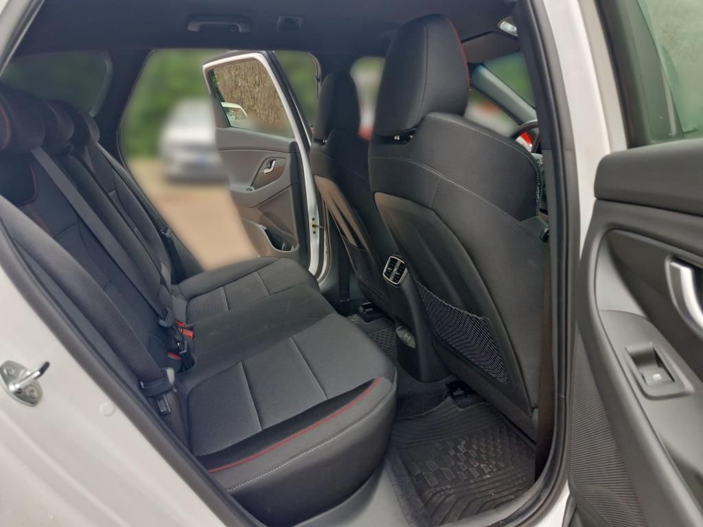 Autohaus Zimpel - Hyundai i30 Kombi N Line 1.5T Navi+Voll-LED+Smart-Key - Bild 13 Autohaus Zimpel - Hyundai i30 Kombi N Line 1.5T Navi+Voll-LED+Smart-Key - Bild 13
