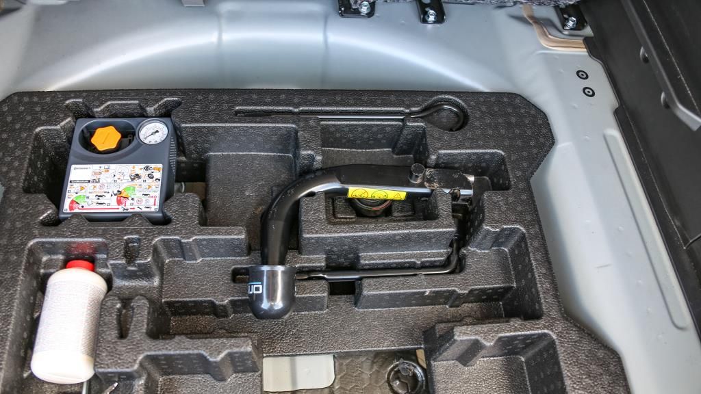 Autohaus Zimpel & Franke - Suzuki S-Cross 1.4 Comfort AHK+SHZ+LED+2WD - Bild 15 Autohaus Zimpel & Franke - Suzuki S-Cross 1.4 Comfort AHK+SHZ+LED+2WD - Bild 15