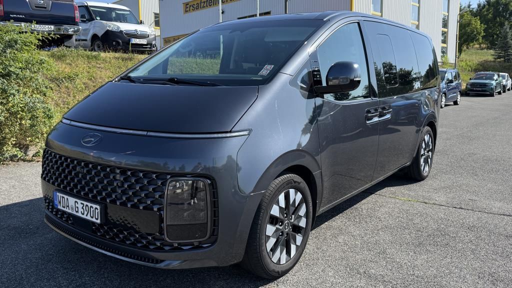 Autohaus Zimpel - Hyundai Staria Signature 2.2 4WD Kamera+SHZ+LHZ+Klimaaut - Bild 1 Autohaus Zimpel - Hyundai Staria Signature 2.2 4WD Kamera+SHZ+LHZ+Klimaaut - Bild 1