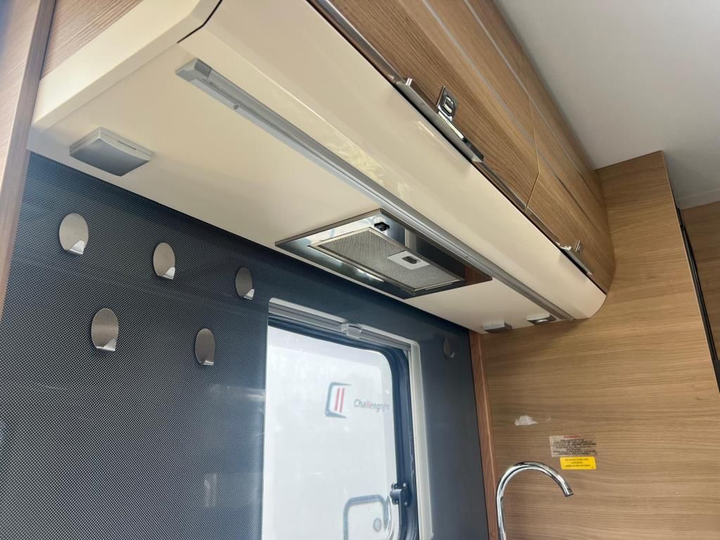 Autohaus Zimpel & Franke - Adria Adora 573PT SAT+TV+Mover+HUGas NEU - Bild 14 Autohaus Zimpel & Franke - Adria Adora 573PT SAT+TV+Mover+HUGas NEU - Bild 14