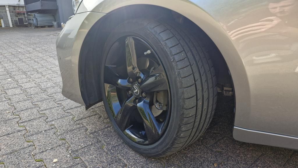 Autohaus Zimpel -  Lexus IS300H 2.5 Hybrid Klimaautomatik+Sitzheizung - Bild 7