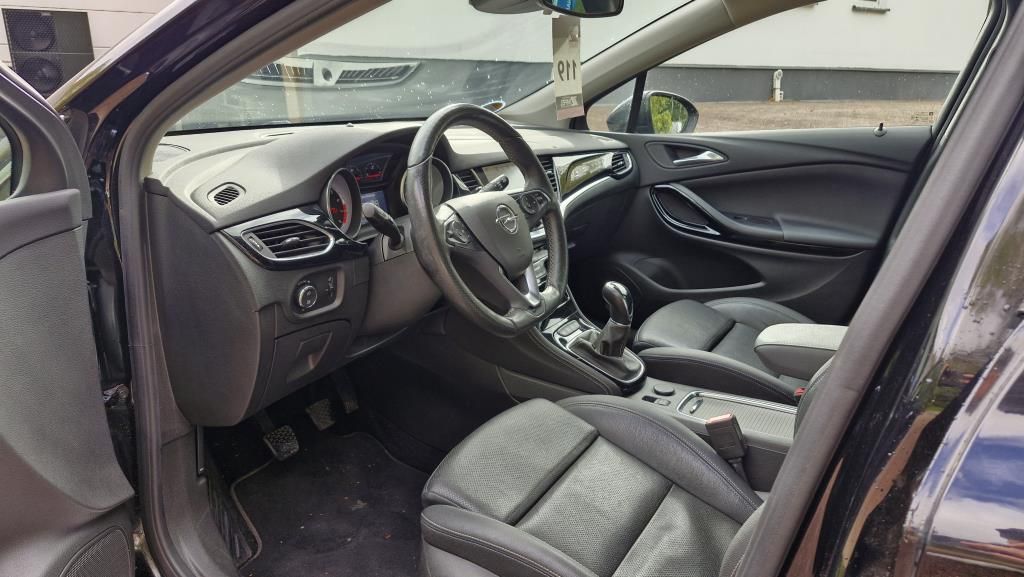 Autohaus Zimpel - Opel Astra 5-Türer 1.6T Ultimate IntelliLux+Leder - Bild 10 Autohaus Zimpel - Opel Astra 5-Türer 1.6T Ultimate IntelliLux+Leder - Bild 10