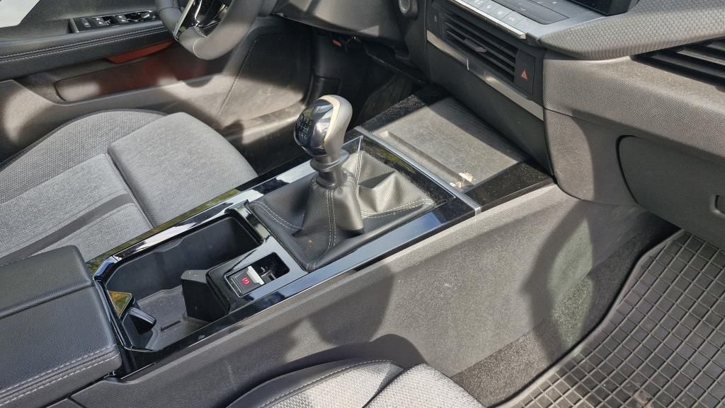 Autohaus Zimpel - Opel Astra ST 1.2T Elegance Navi+Keyless+NSW - Bild 12 Autohaus Zimpel - Opel Astra ST 1.2T Elegance Navi+Keyless+NSW - Bild 12